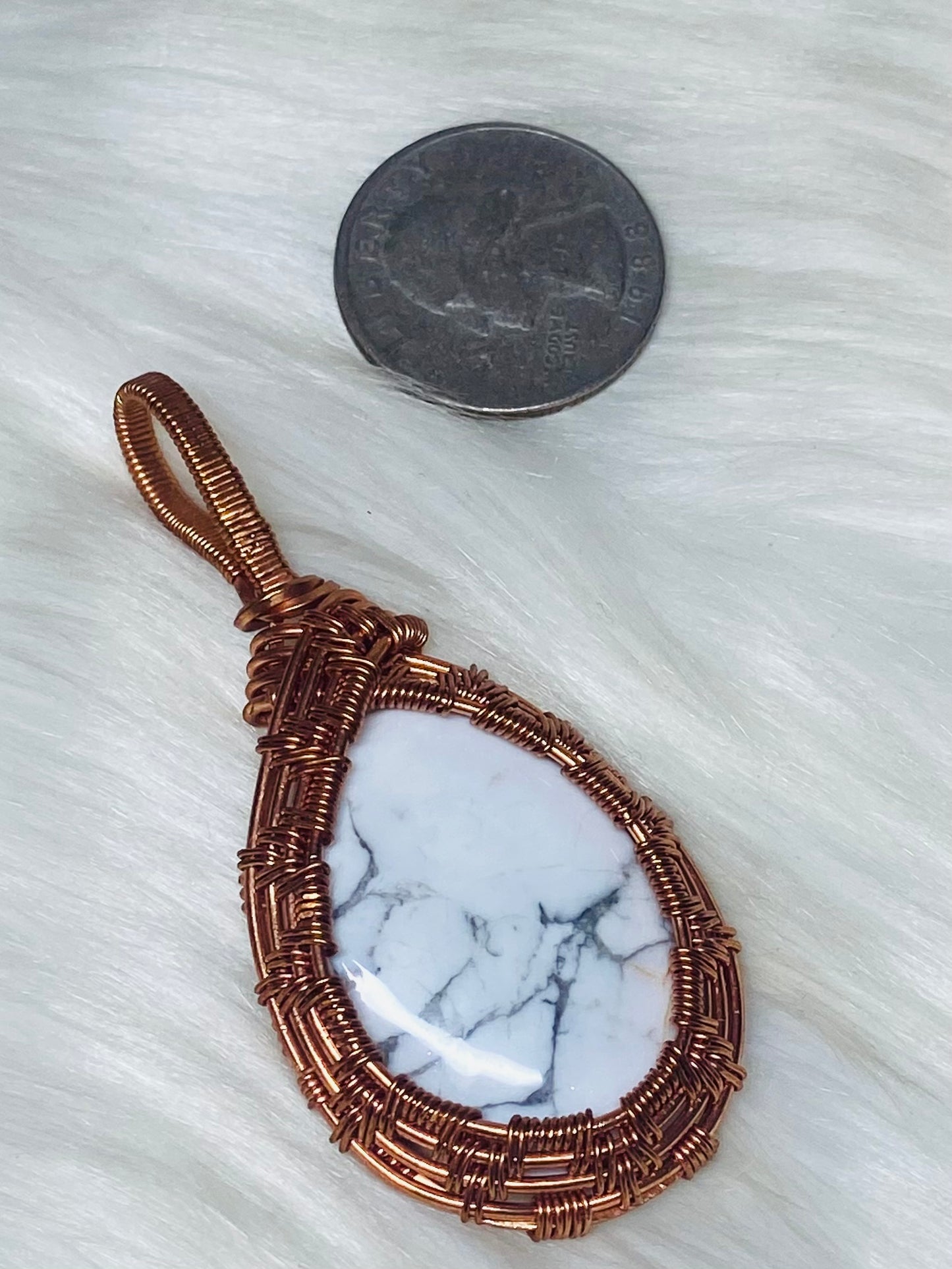 Howlite Framed Necklace