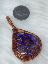 Load image into Gallery viewer, Amethyst Leaf Necklace
