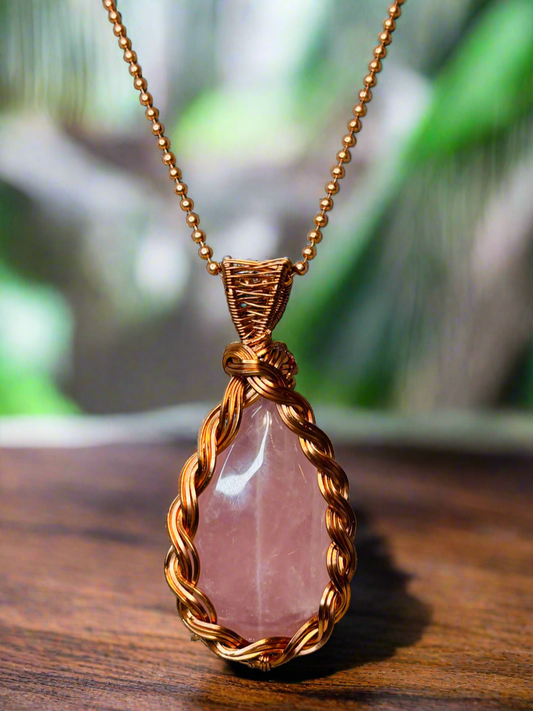Twisted Frame Rose Quartz