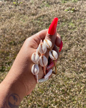 Load image into Gallery viewer, Cowrie Shell Cuff Bracelet
