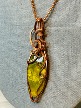 Load image into Gallery viewer, Flower Bumblebee Jasper Necklace
