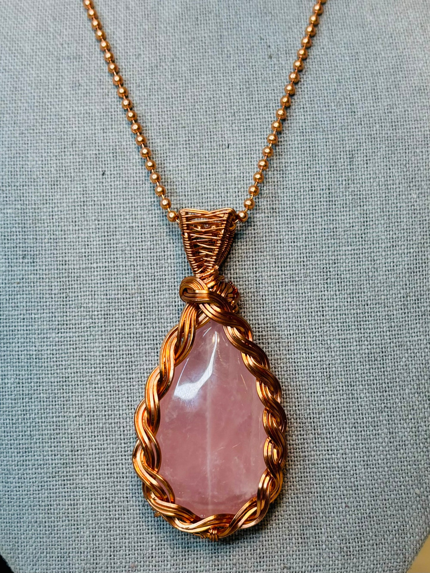 Twisted Frame Rose Quartz
