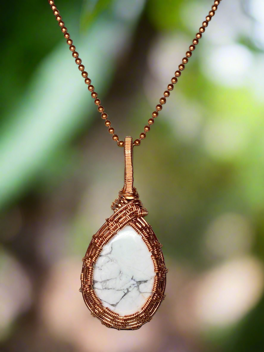 Howlite Framed Necklace