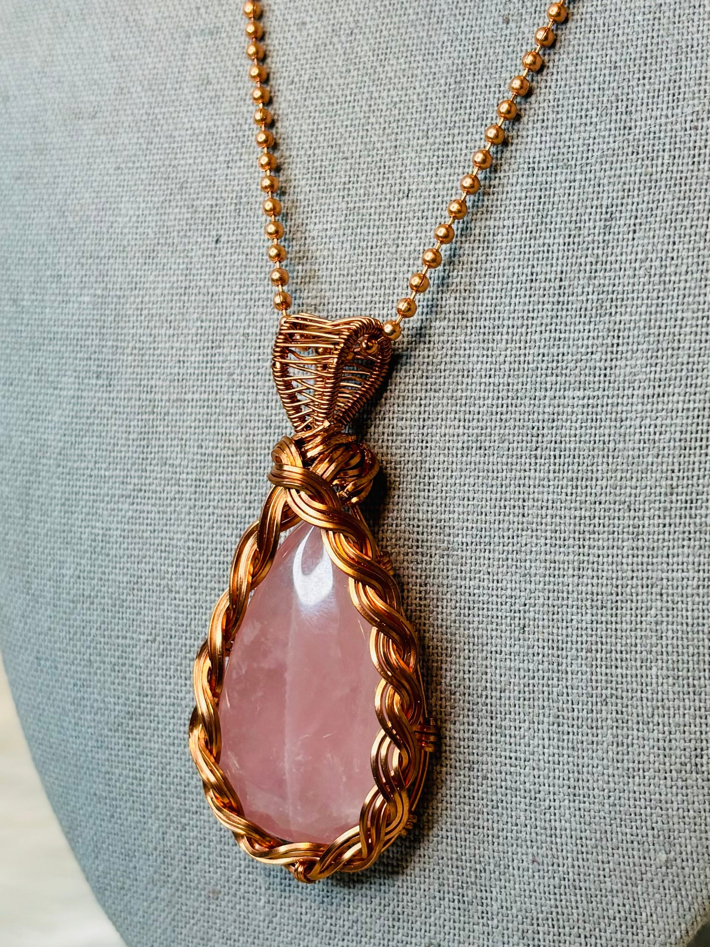 Twisted Frame Rose Quartz